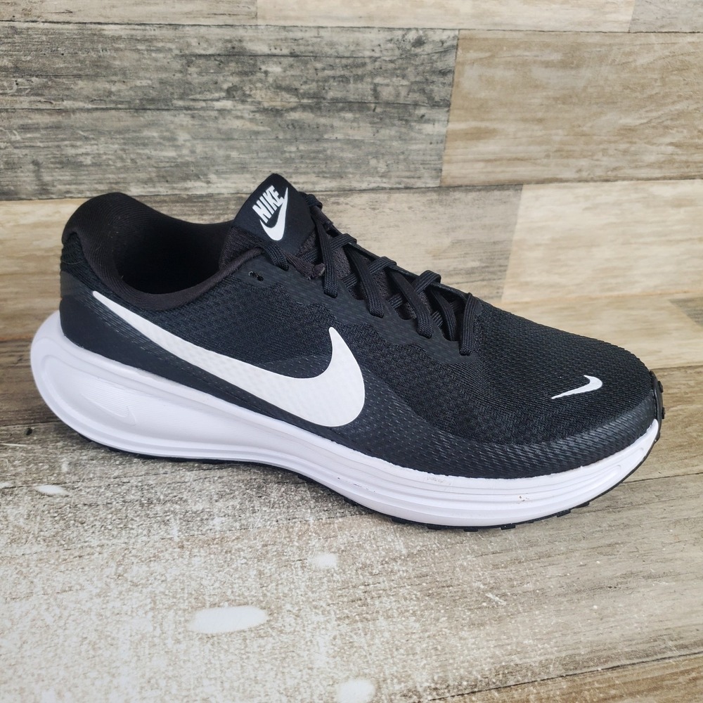 Nike Revolution 8 Womens Shoes Sz 9.5 W Running Black White Lace Up Sneakers